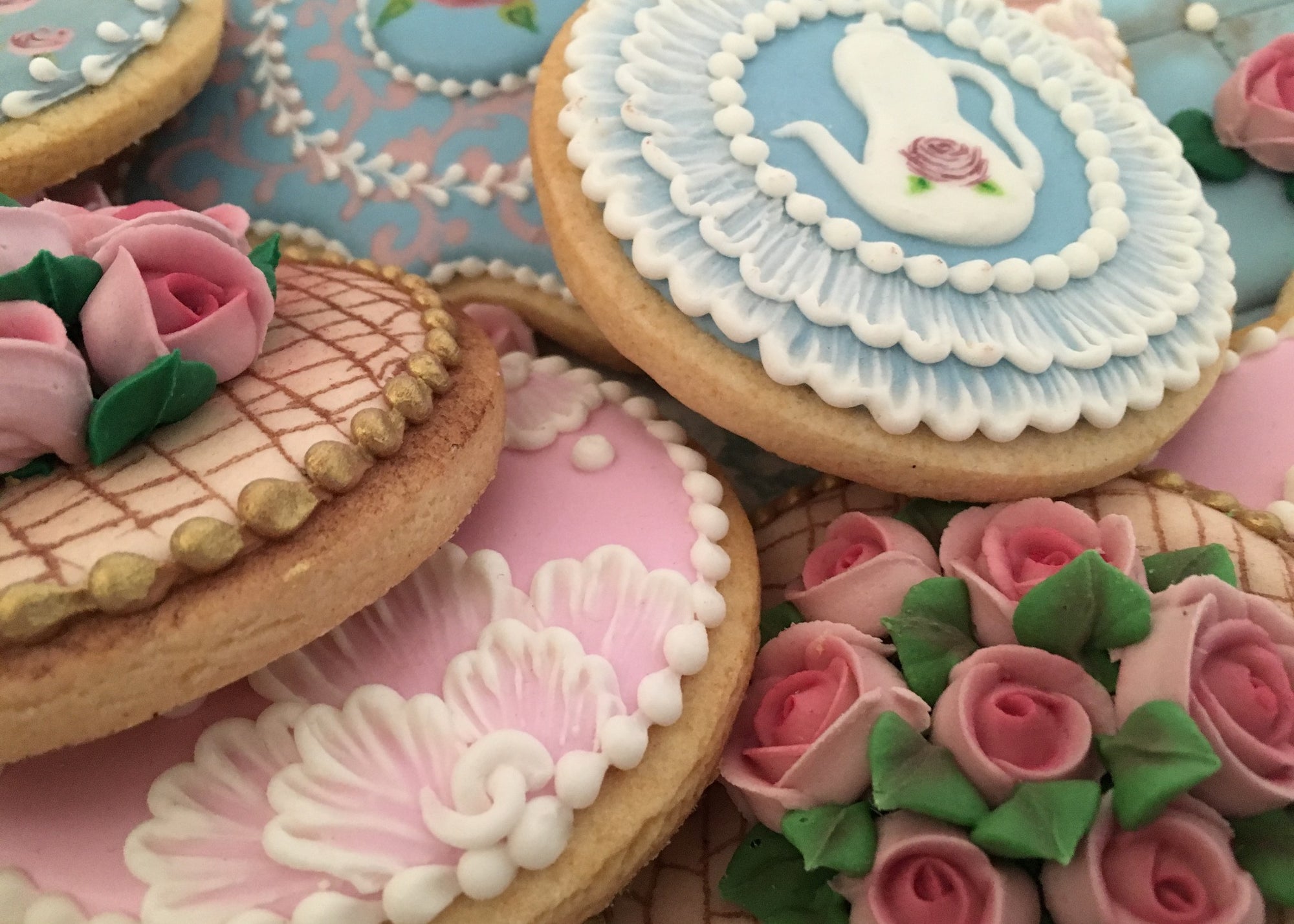 Cookie Decorating Supplies, Tools, & Videos - SweetAmbs
