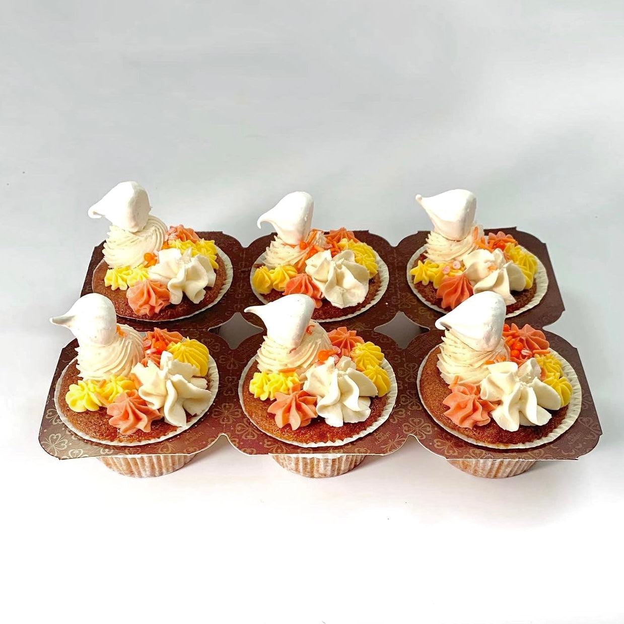 fancy carrot cupcakes